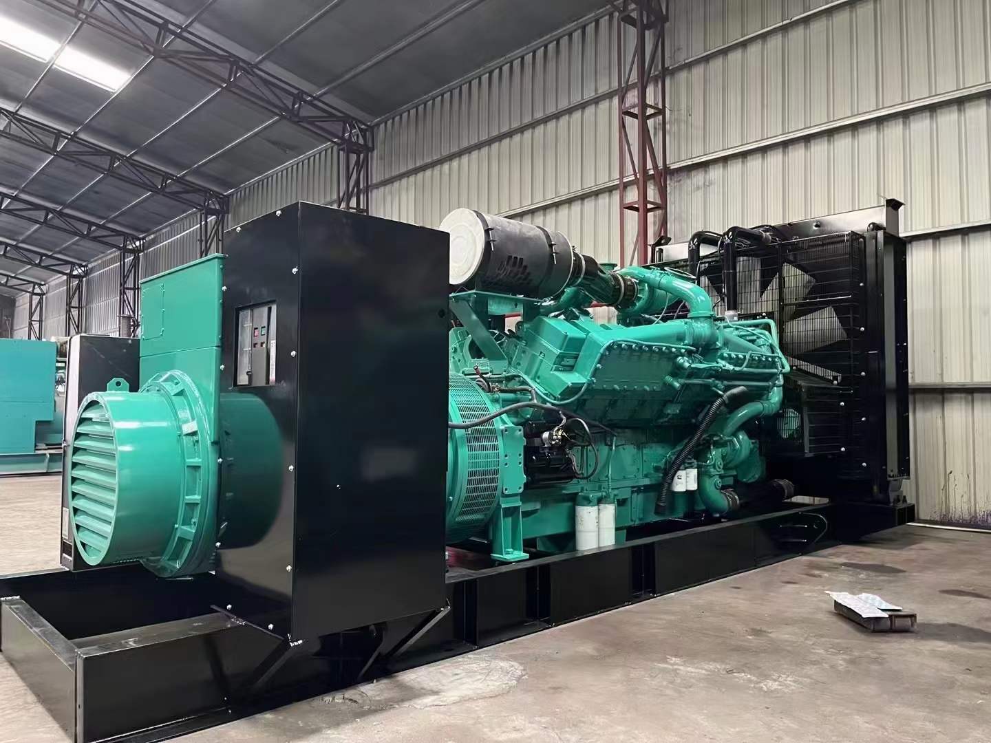 秦都如何降低 800kW 柴油发电机输出电流的波动？