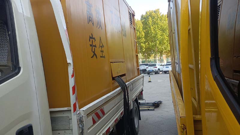 秦都如何判断柴油发电机组和UPS电源的切换时间是否符合要求？