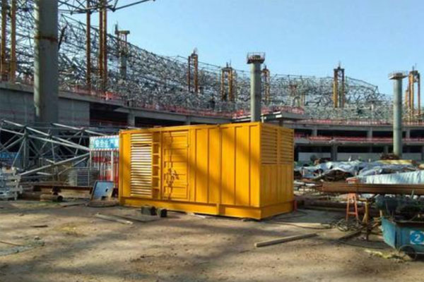 秦都发电机出租如何判断空气滤清器是否需要更换？